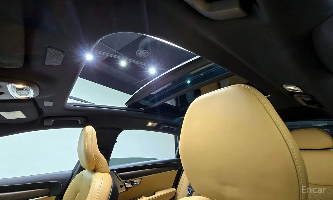 Фото 19 - Volvo S90