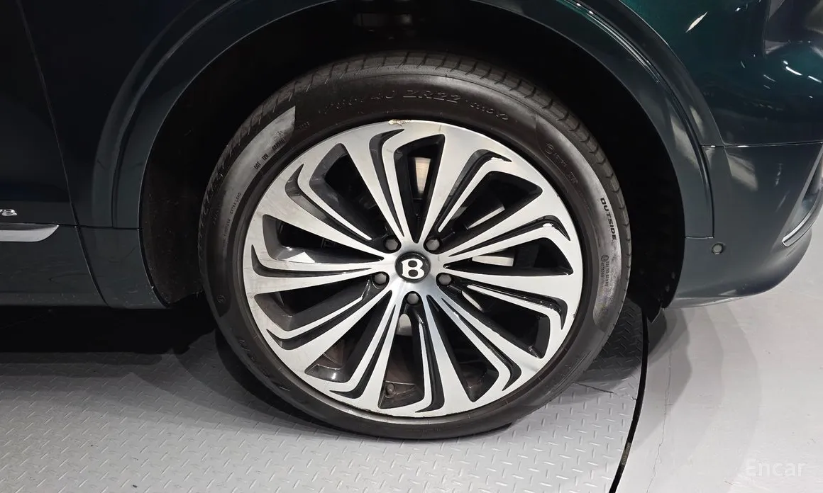 Фото 5 - Bentley Bentayga