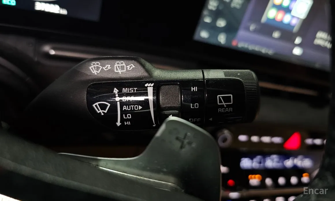 Photo 18 - Kia Carnival