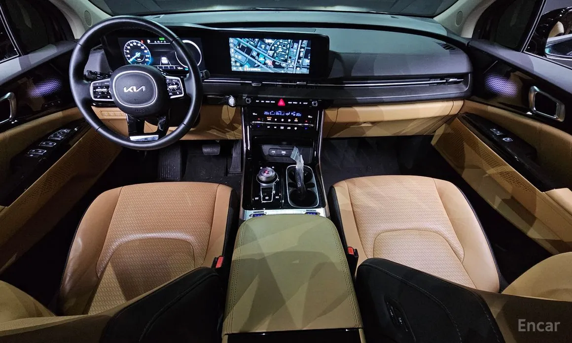 Photo 7 - Kia Carnival