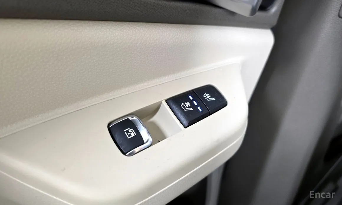 Kia Carnival 2023 Gasoline 7-Seater Noblesse