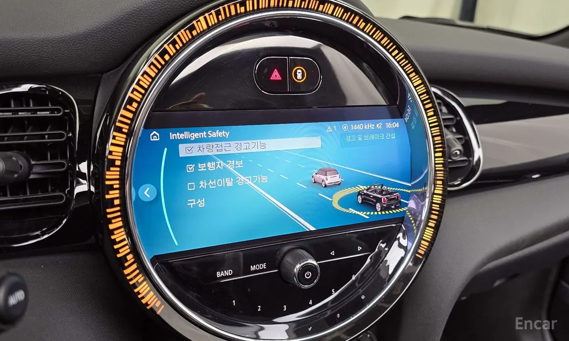 Фото 16 - Mini Cooper Convertible