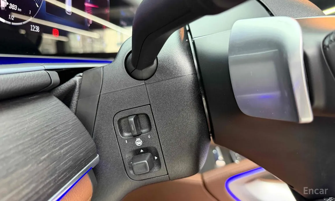 Фото 18 - Mercedes-Benz E-Class