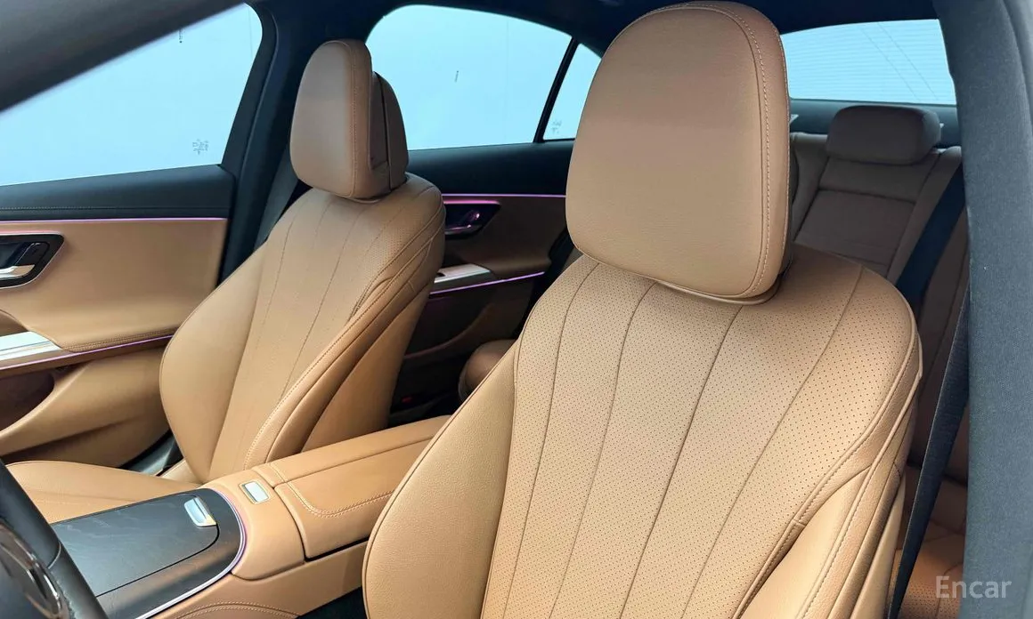 Фото 9 - Mercedes-Benz E-Class