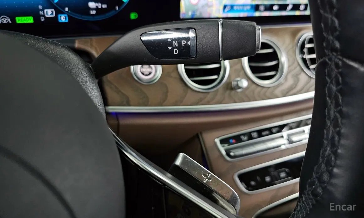 Фото 9 - Mercedes-Benz E-Class