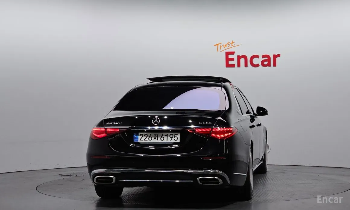 Фото 4 - Mercedes-Benz S-Class