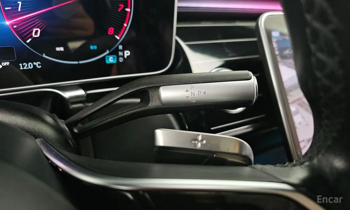 Фото 9 - Mercedes-Benz S-Class