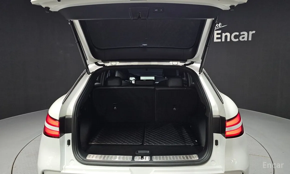 Photo 20 - Genesis GV60