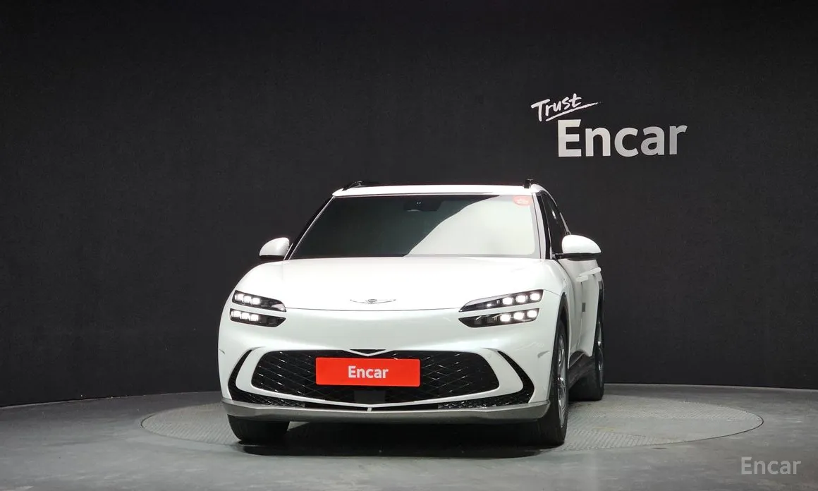 Photo 3 - Genesis GV60