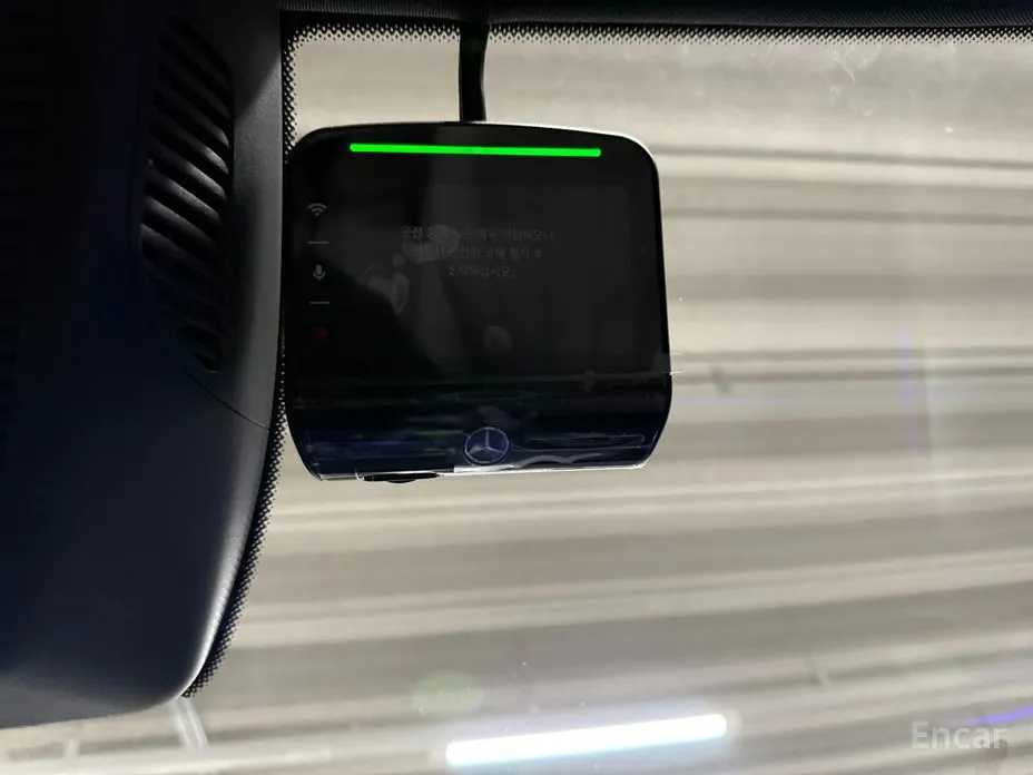 Фото 19 - Mercedes-Benz E-Class