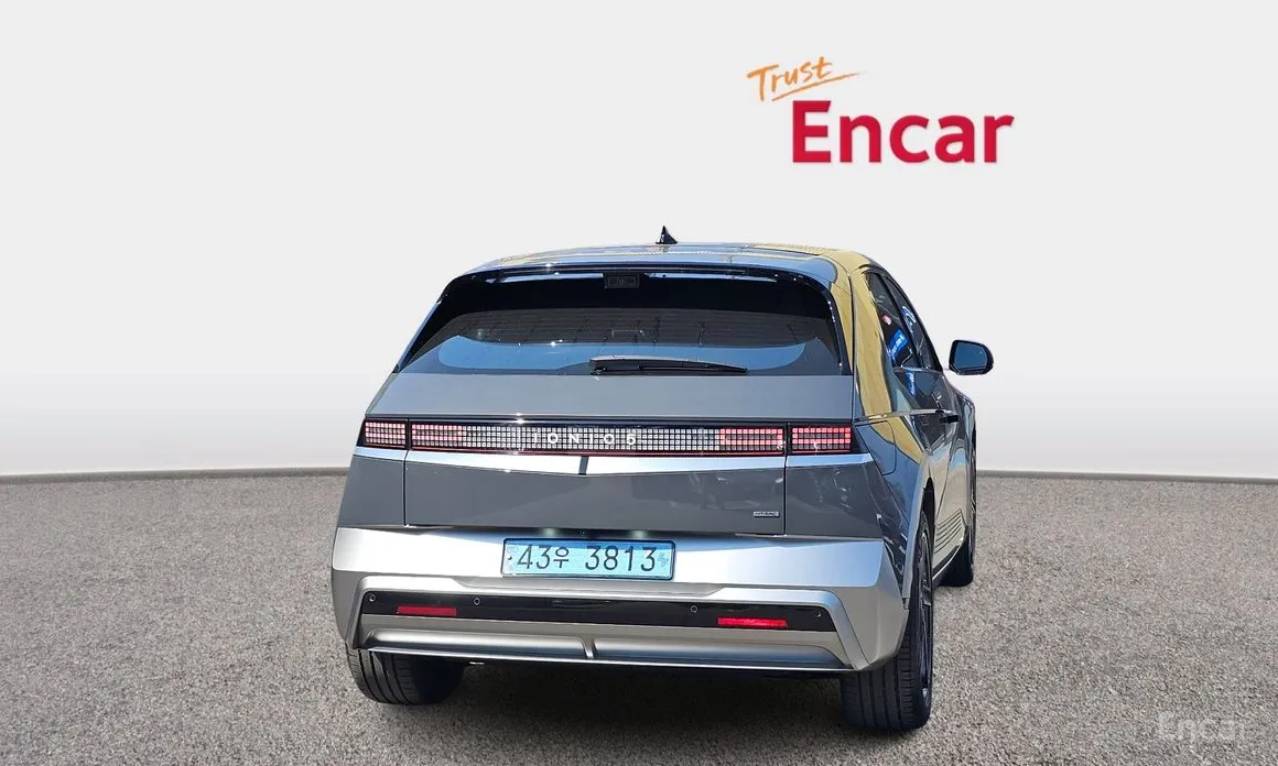 Photo 4 - Hyundai Ioniq 5