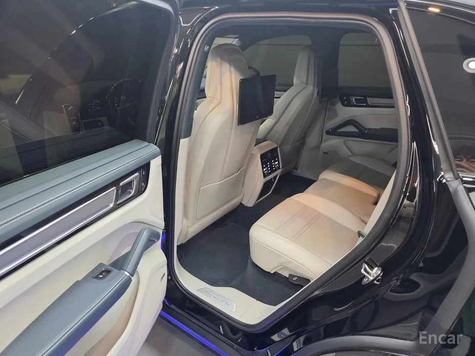 Фото 11 - Porsche Cayenne