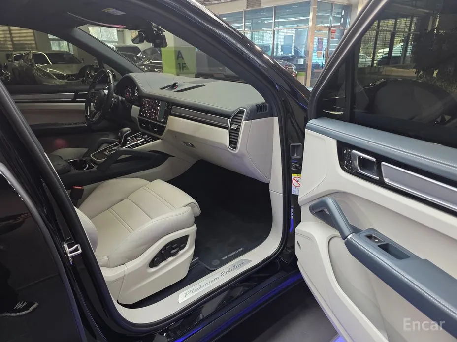 Фото 18 - Porsche Cayenne