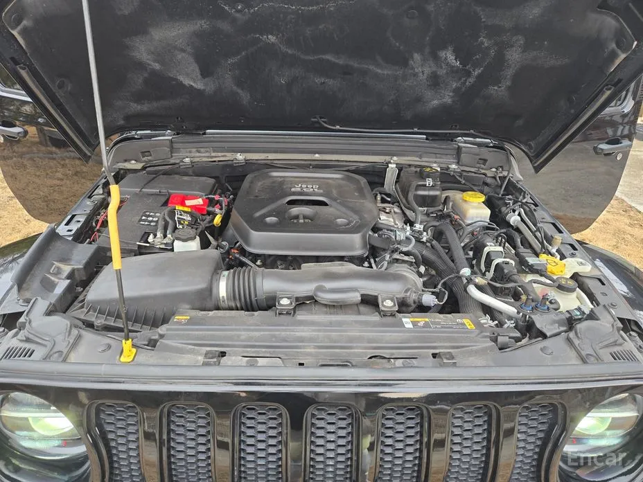 Фото 6 - Jeep Wrangler