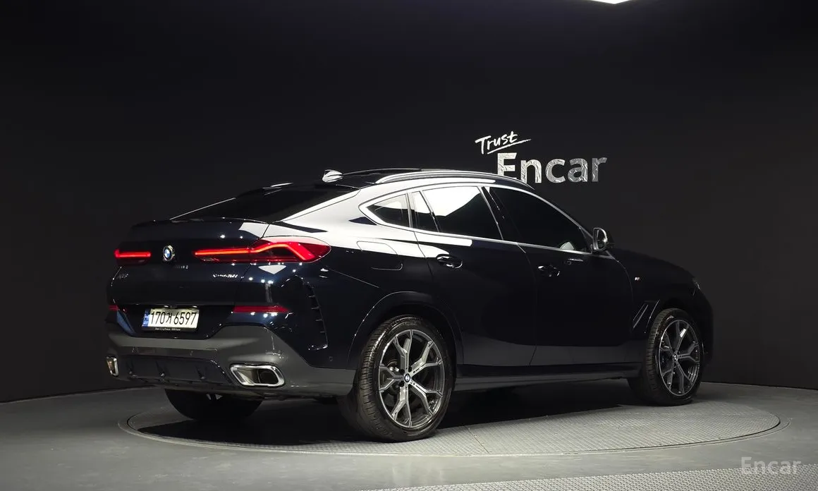 Фото 2 - BMW X6