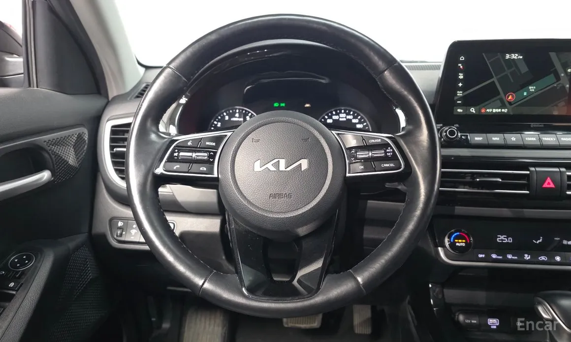 Фото 13 - Kia Seltos