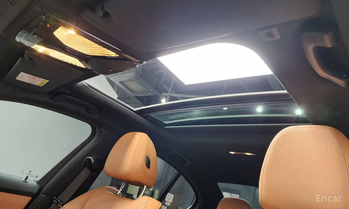 Photo 19 - BMW 3 Series