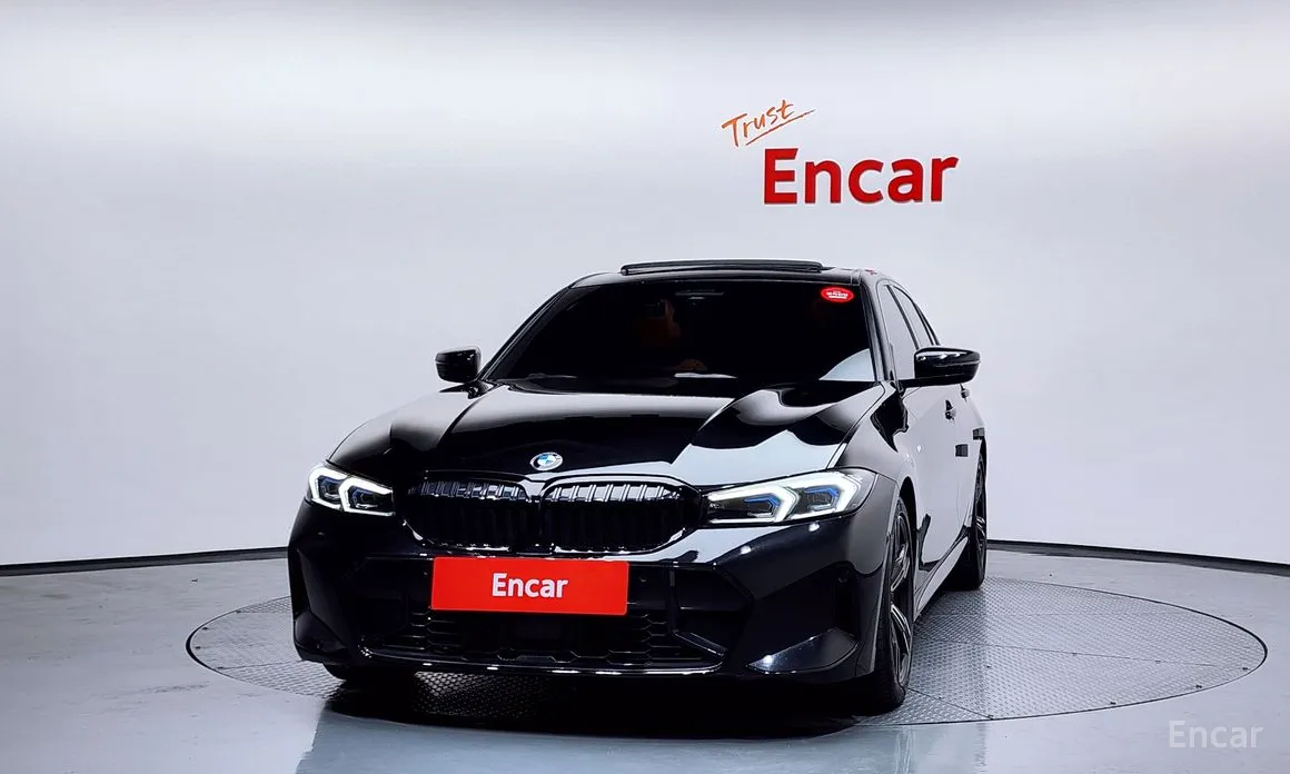 Photo 3 - BMW 3 Series