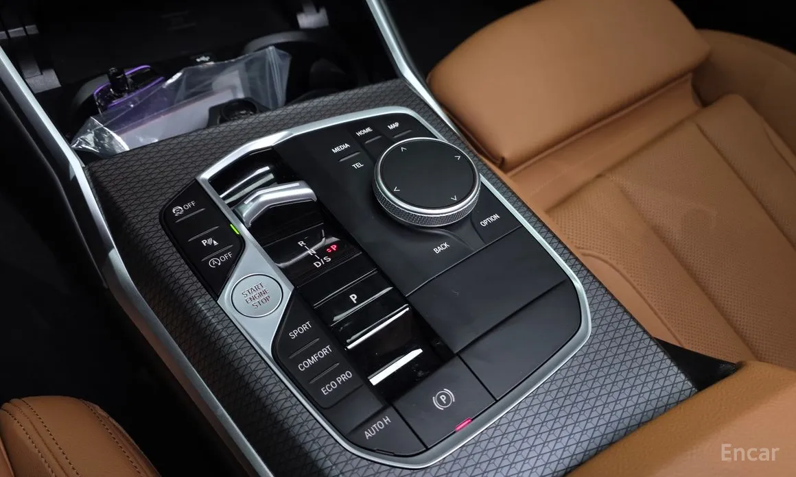 Photo 9 - BMW 3 Series