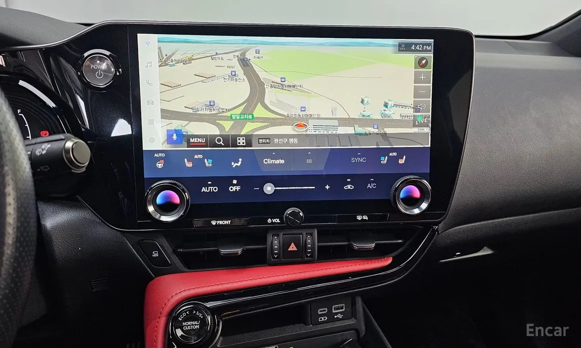 Фото 14 - Lexus NX