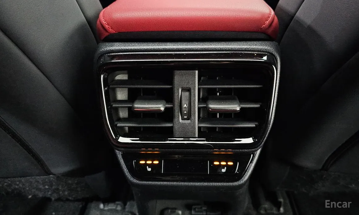 Фото 18 - Lexus NX