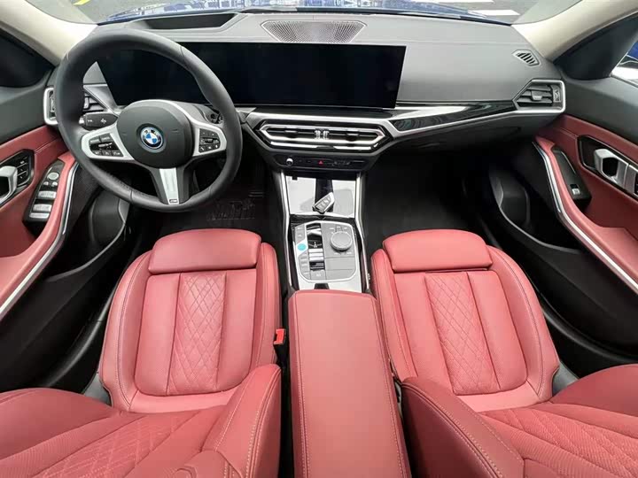 Фото 15 - BMW i3