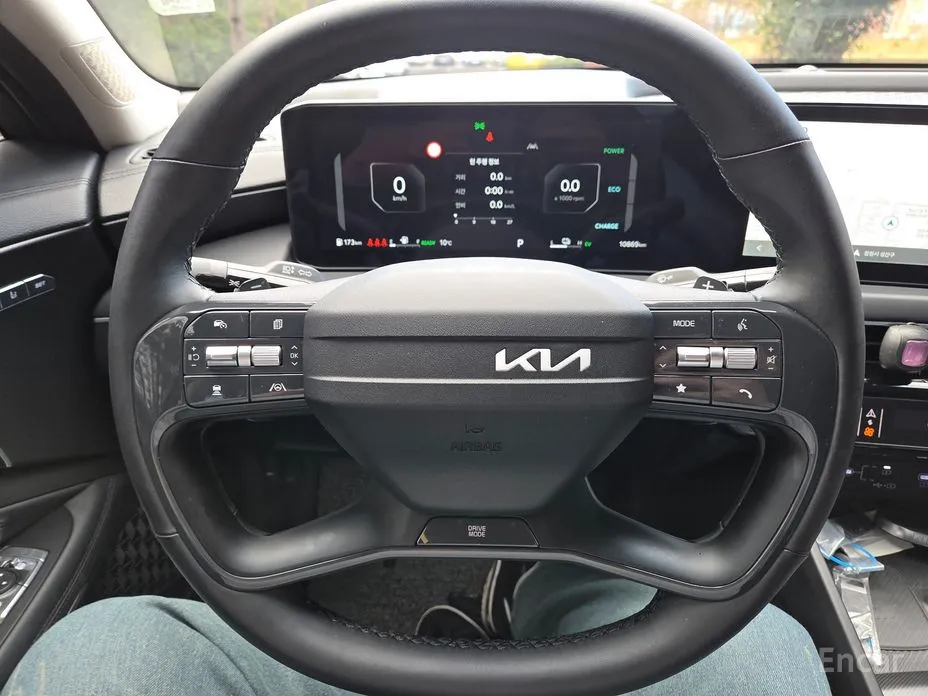 Фото 11 - Kia K8