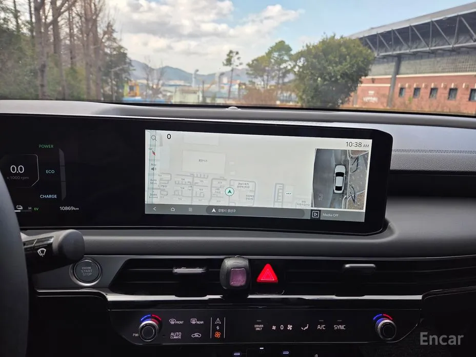 Фото 12 - Kia K8