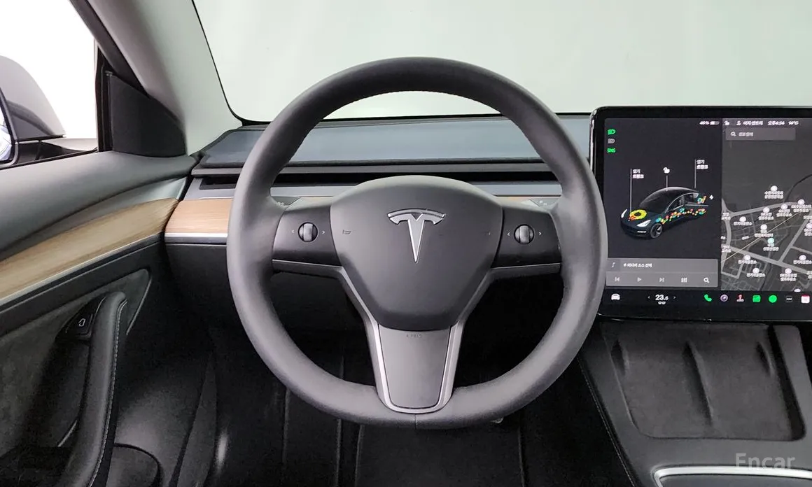 Фото 13 - Tesla Model 3