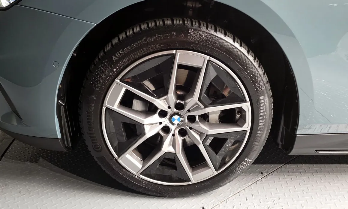 BMW 5 Series 2023 530i xDrive