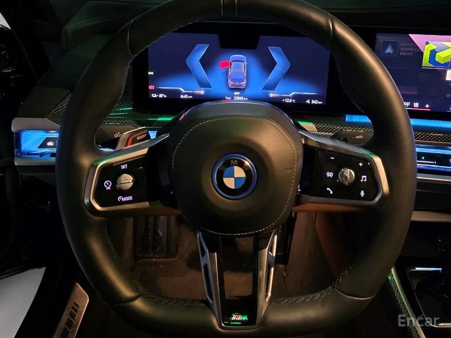 Фото 14 - BMW i7