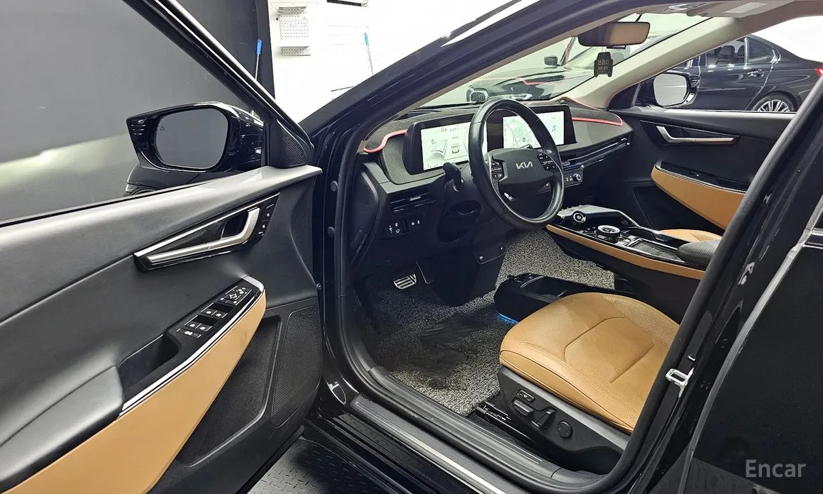 Фото 10 - Kia EV6