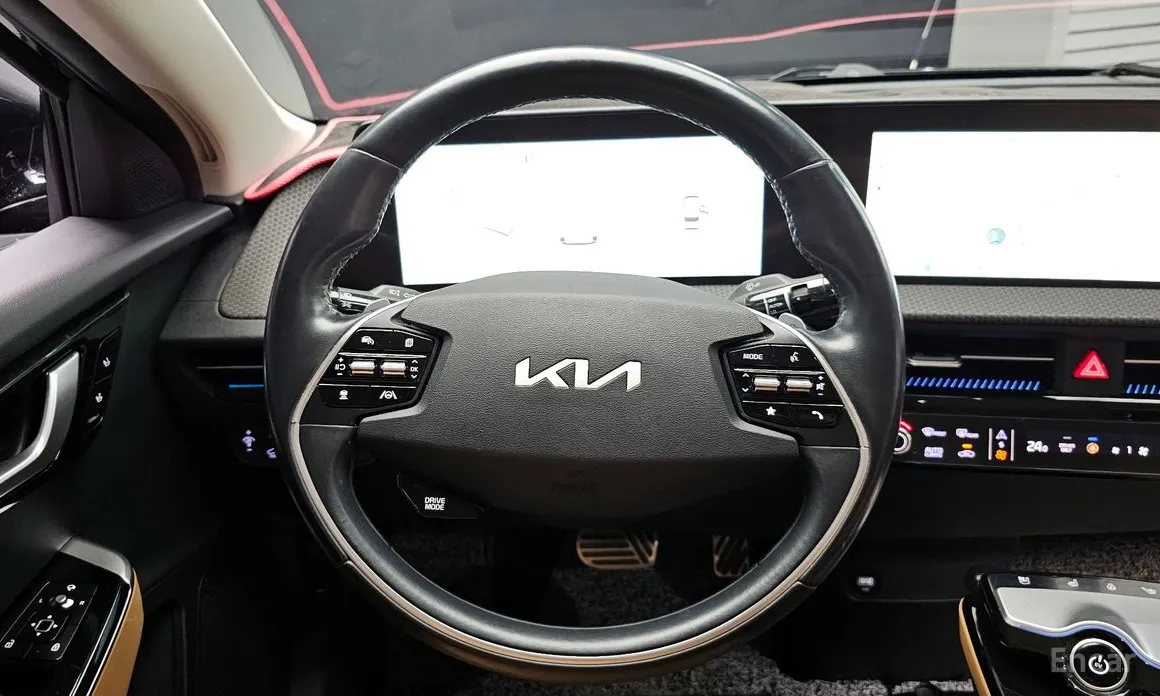 Фото 13 - Kia EV6