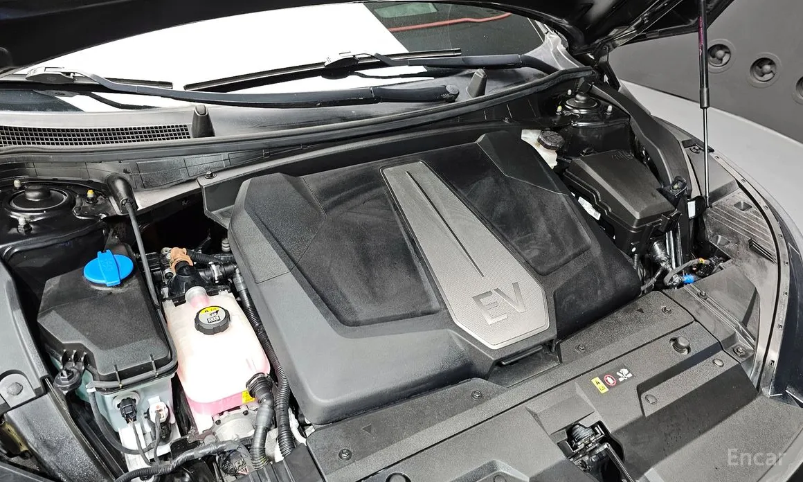 Фото 6 - Kia EV6