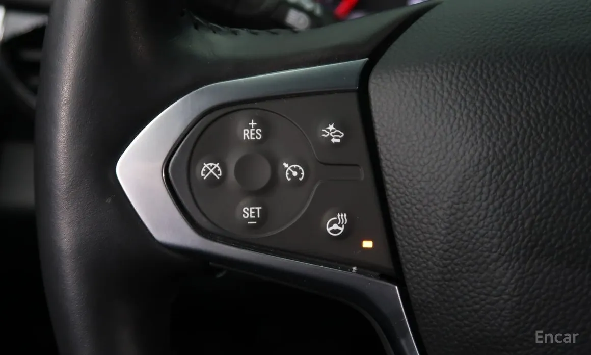 Photo 14 - Chevrolet Traverse