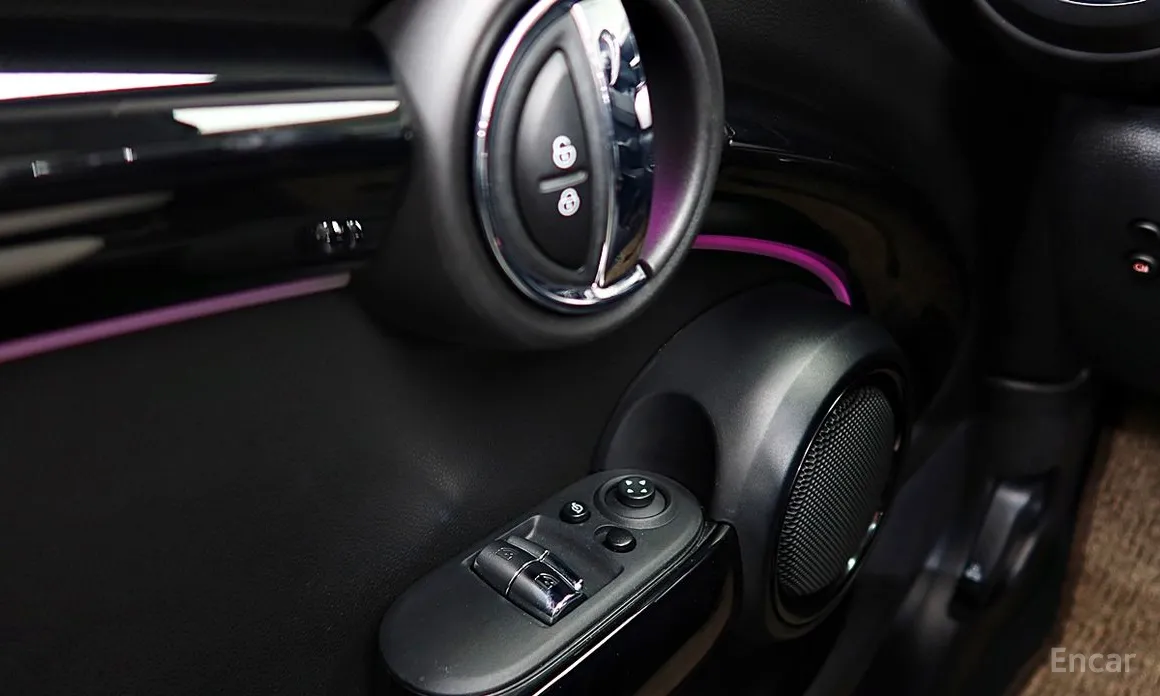 Фото 11 - Mini Cooper