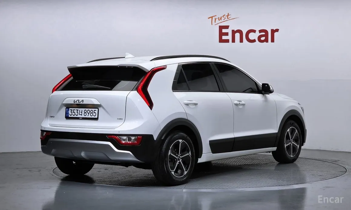 Фото 2 - Kia Niro