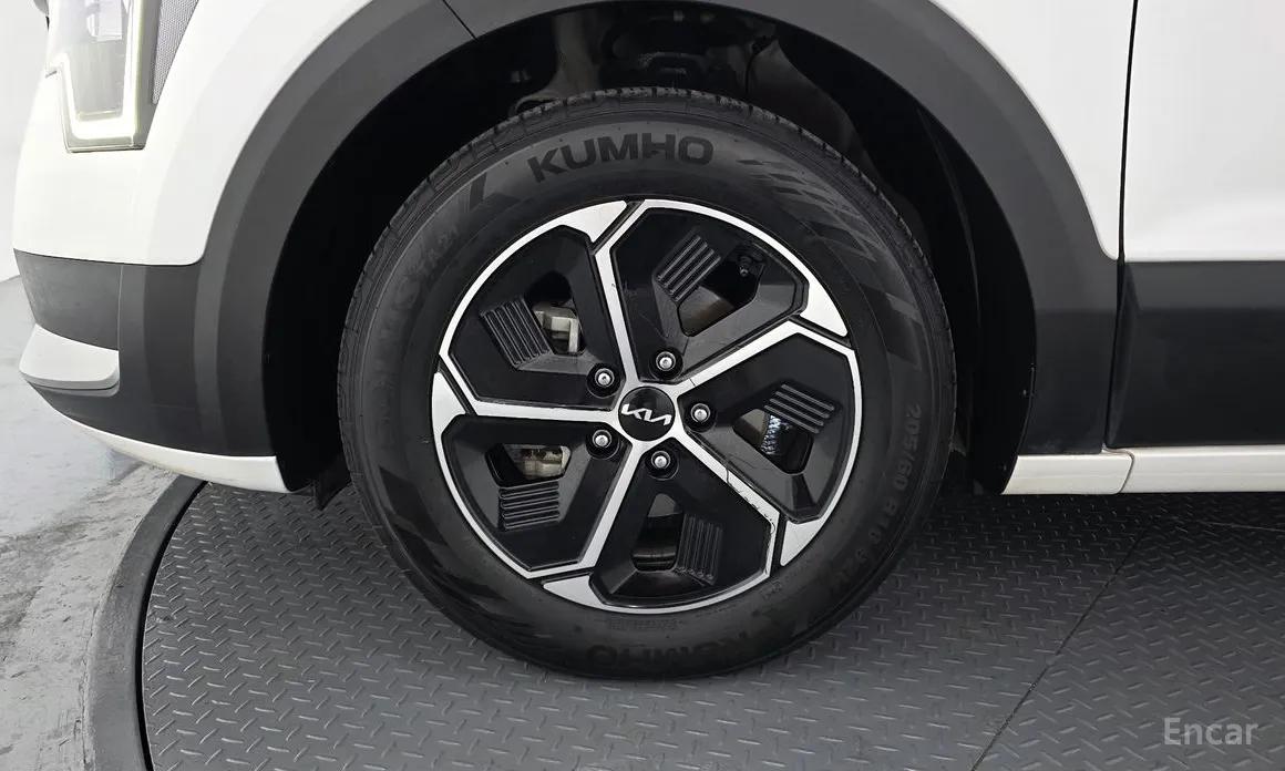 Фото 5 - Kia Niro