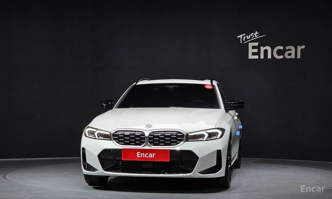 Photo 3 - BMW 3 Series