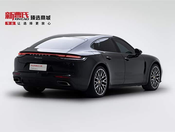 Фото 3 - Porsche Panamera