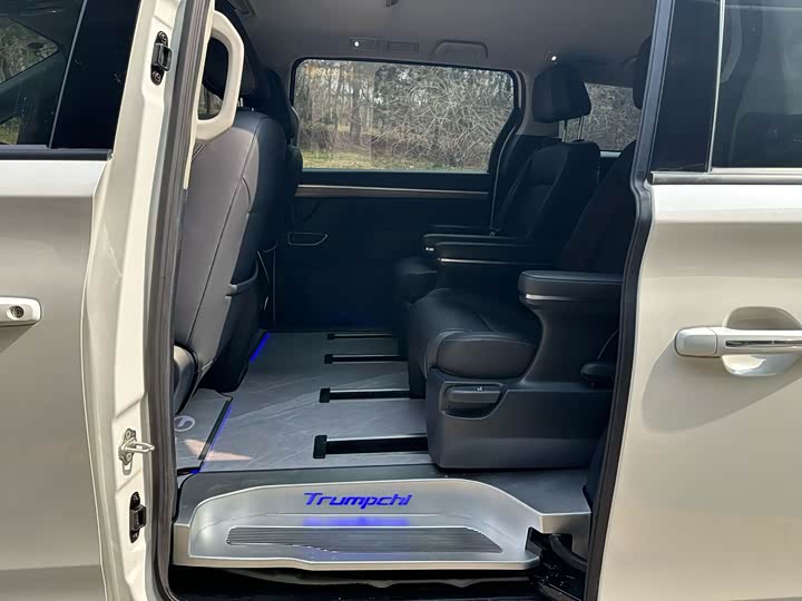 Фото 7 - GAC Trumpchi M8