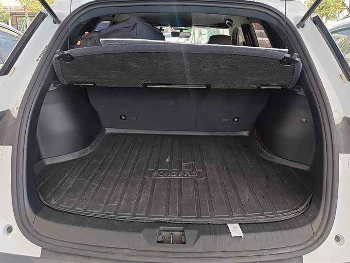 Photo 4 - BYD Song Pro Hybrid