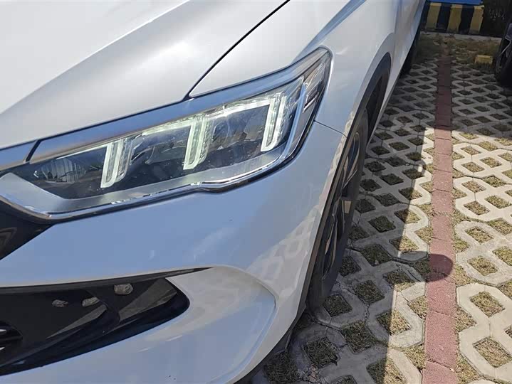 Photo 5 - BYD Song Pro Hybrid