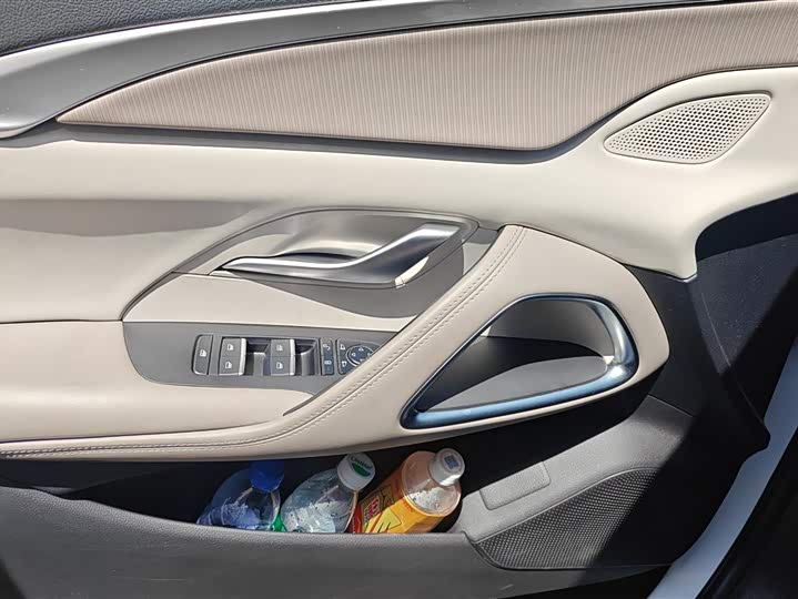 Photo 7 - BYD Song Pro Hybrid