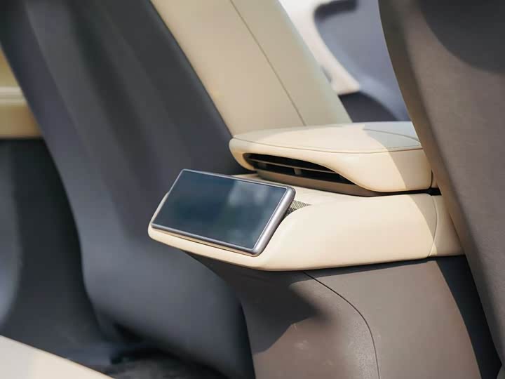 Фото 8 - Nio ET7