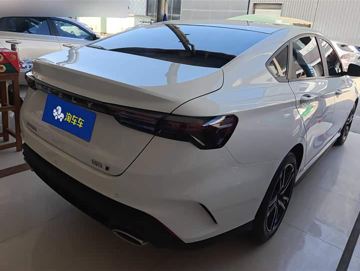 Фото 3 - Geely Binrui