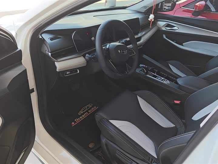 Фото 9 - Geely Binrui