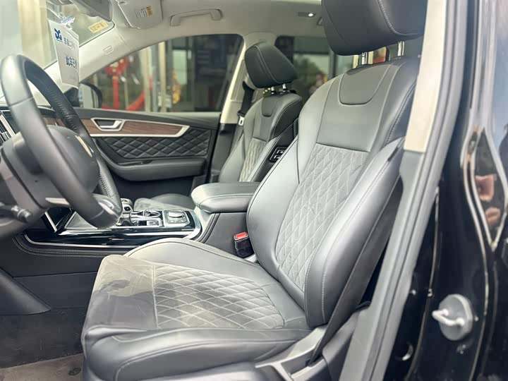 Photo 4 - Hongqi HS7