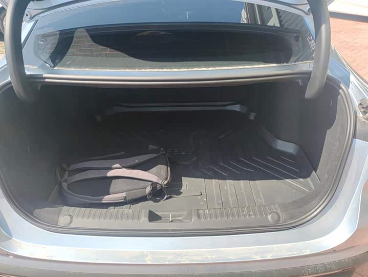 Фото 4 - Geely Galaxy L6