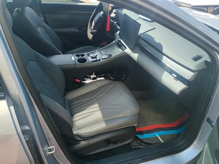 Фото 8 - Geely Galaxy L6